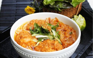 Bún Chả Huế + Chả Cua