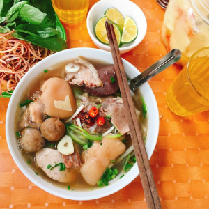 Bún Bò Đặc Biệt